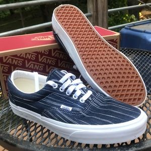 Vans off the Wall Suiting Drs Bls/ Stripes US Men’s 10.5 New with Box